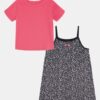 Dots Kleines Baby-T-Kleid-Set Dots Kleines Baby-T-Kleid-Set